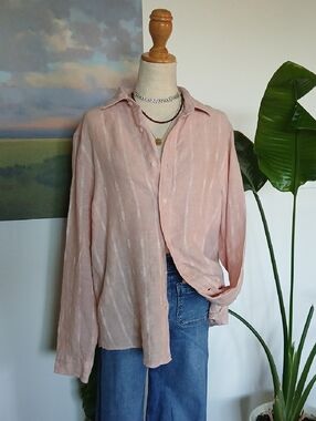 Banana Republic Everyday Linen "Pink Dobby" Button-Up Shirt